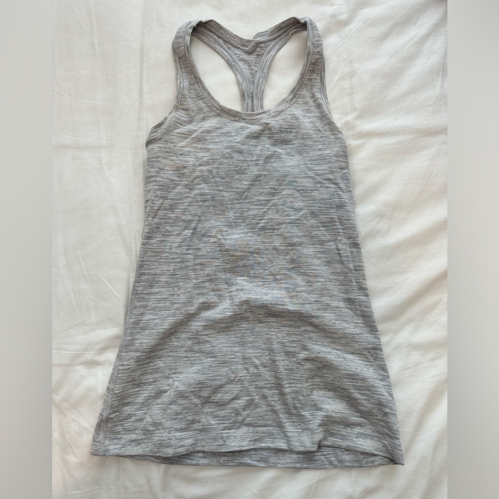 lululemon tanktop grey and white strips size 6 so cute